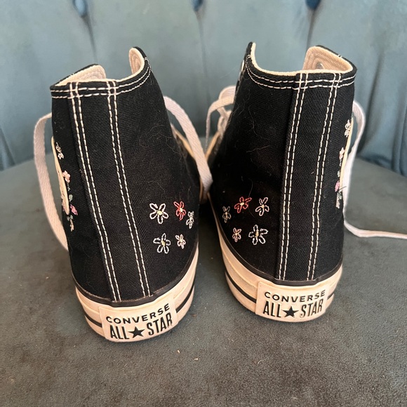 Converse embroidered floral sneakers, Chucks, All star, girls shoes, size 5 - Picture 4 of 7